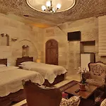 Hotell Family Cave