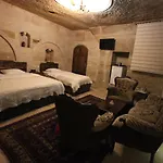 Hotel Family Cave 3*