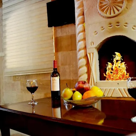 Family Cave Отель 3*