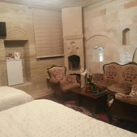 Family Cave 3* Γκόρεμε