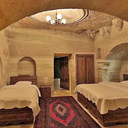 Hotel Family Cave