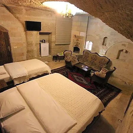Hotel Family Cave