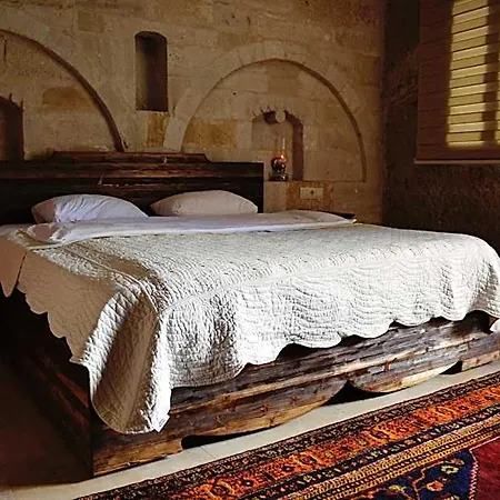 Hotel Family Cave