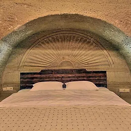 מלון Family Cave גורמה