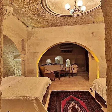 Hotel Family Cave 3*
