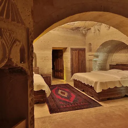 Отель Family Cave 3*