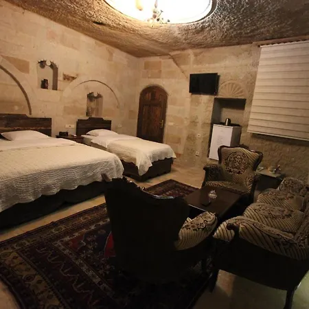 Отель Family Cave 3*