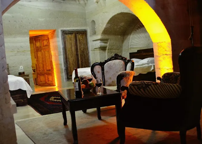 家庭洞穴套房酒店 3* 格雷梅