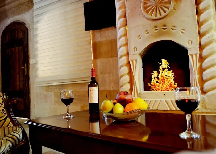 Family Cave Hotel 3*