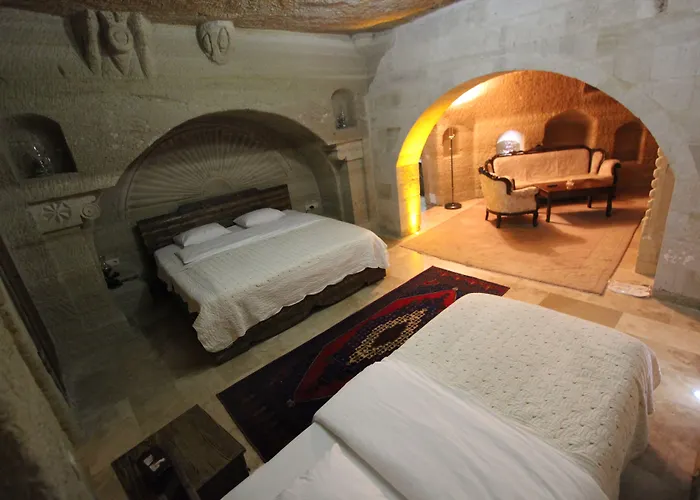 Hotel Family Cave 3*